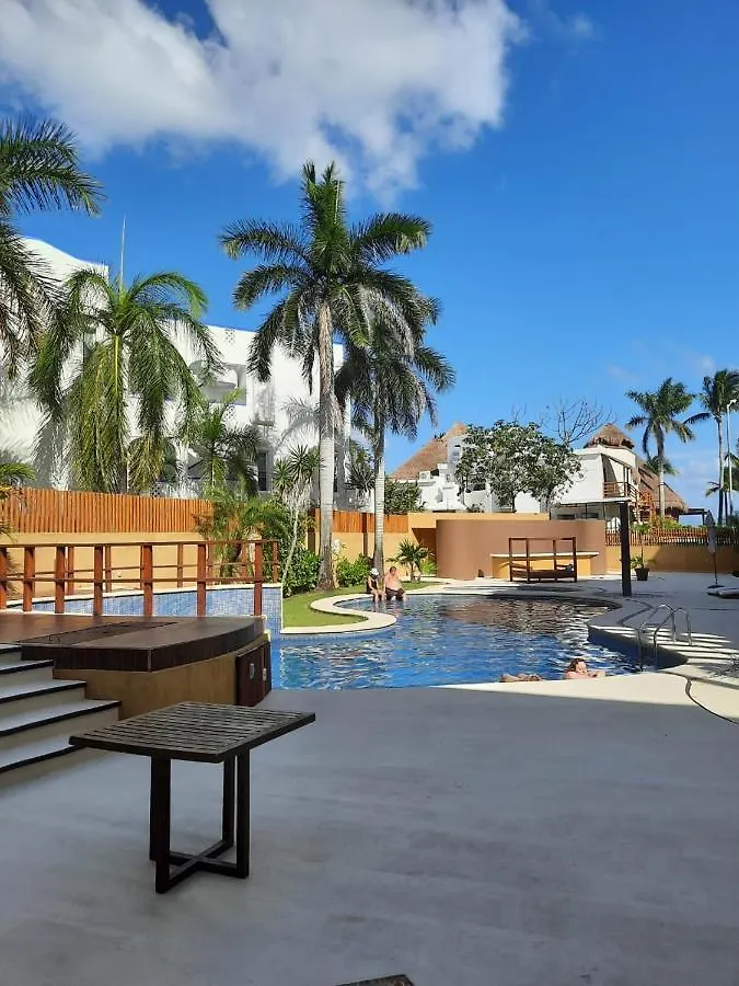 Pueblito Escondido By Hola Home And Land Playa del Carmen 0*,
