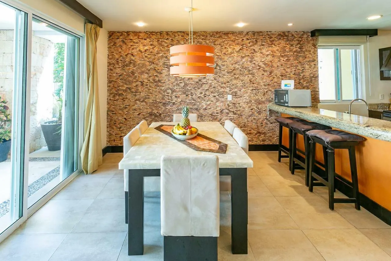 Pueblito Escondido By Hola Home And Land Playa del Carmen
