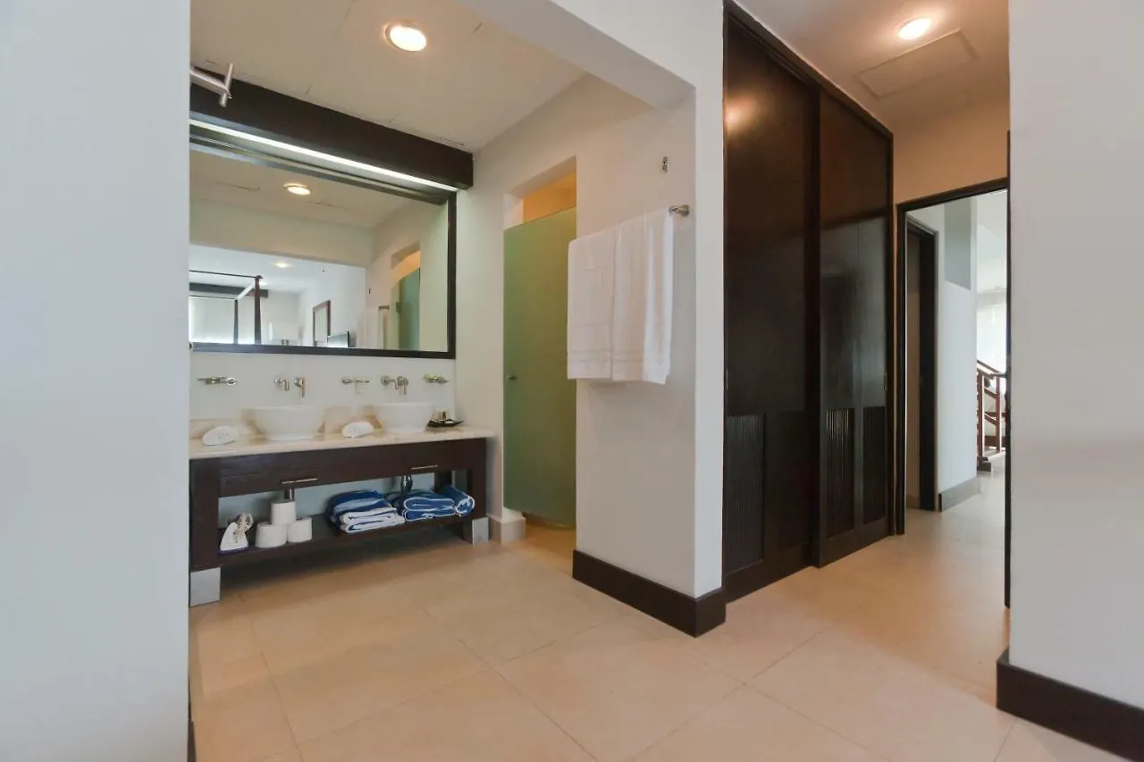 Pueblito Escondido By Hola Home And Land Playa del Carmen Apartman